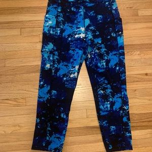 Pop fit high waisted Crop legging W/ pockets